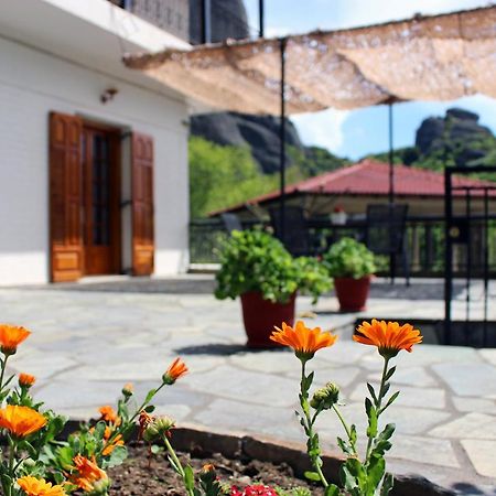 Homel Rocks -Elegant Apt 2Bd -Amazing Garden View Kalabáka Exterior foto