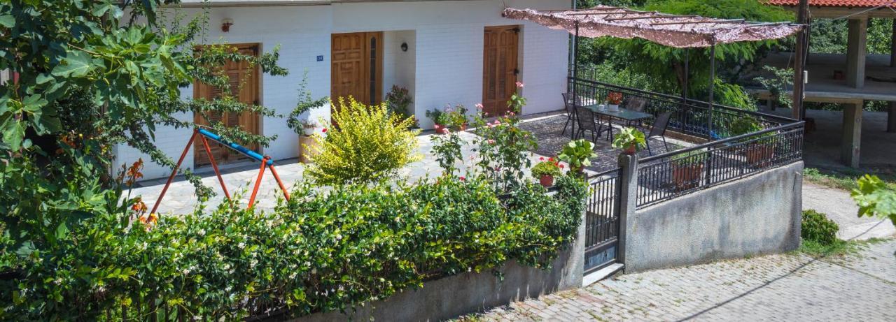 Homel Rocks -Elegant Apt 2Bd -Amazing Garden View Kalabáka Exterior foto