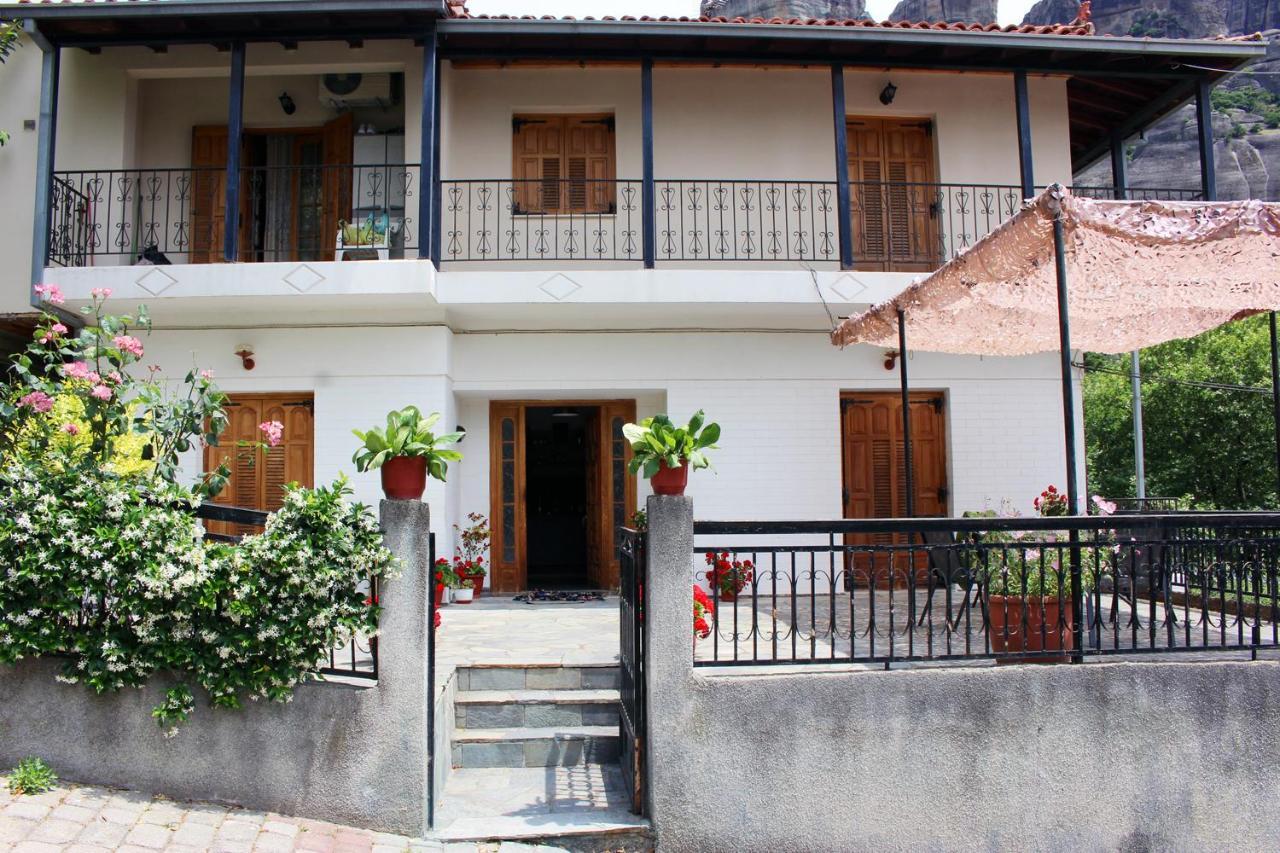 Homel Rocks -Elegant Apt 2Bd -Amazing Garden View Kalabáka Exterior foto